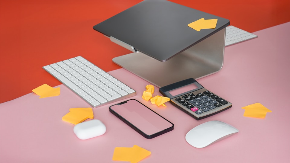 求人原稿作成が10分の1に。ファミマ事例で学ぶAI副業の利益率UPの鍵