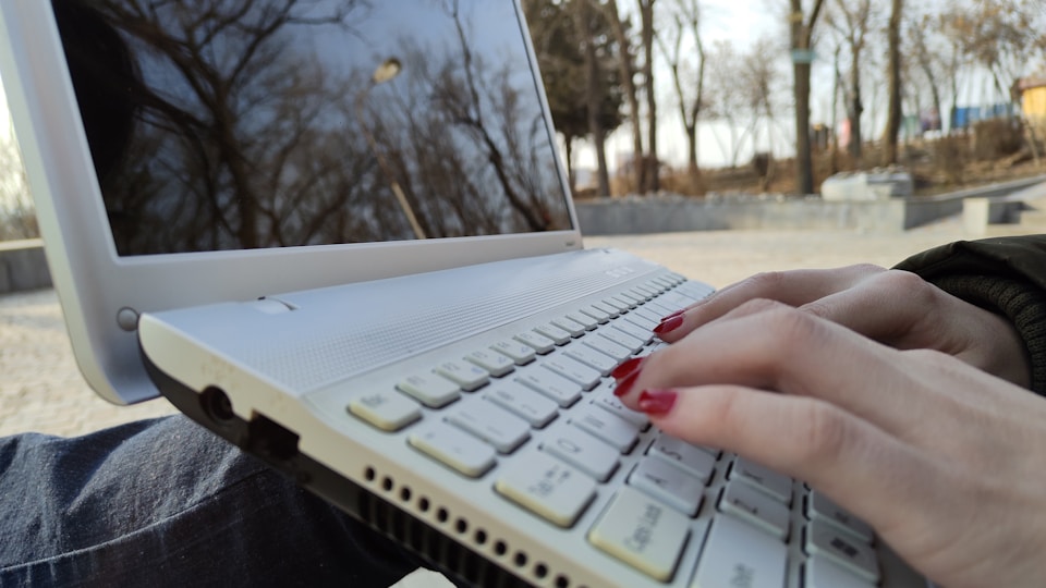 EC在庫管理をAIで自動化、資金繰り改善で利益率を上げる方法