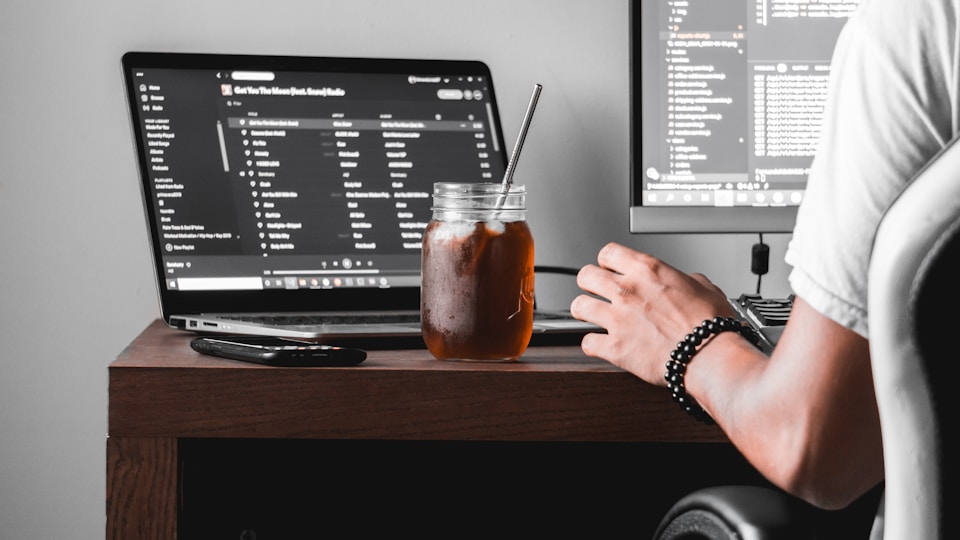 ChatGPTで副業マーケ作業を半減する使い方