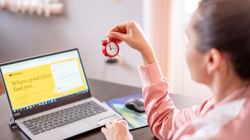 Chrome新AI機能「Skills」で副業の定型作業を自動化、月10時間を削減する方法