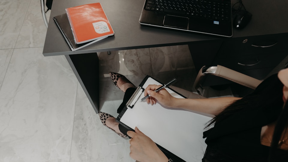 キーワード調査APIで週5時間削減、副業SEO作業を自動化する方法